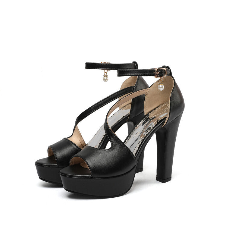 Block Heel Roman Sandals — Women's Open Toe