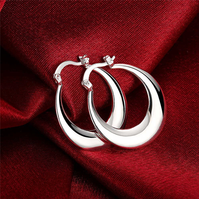 Crescent Moon Silver Earrings — Personalized Minimalist