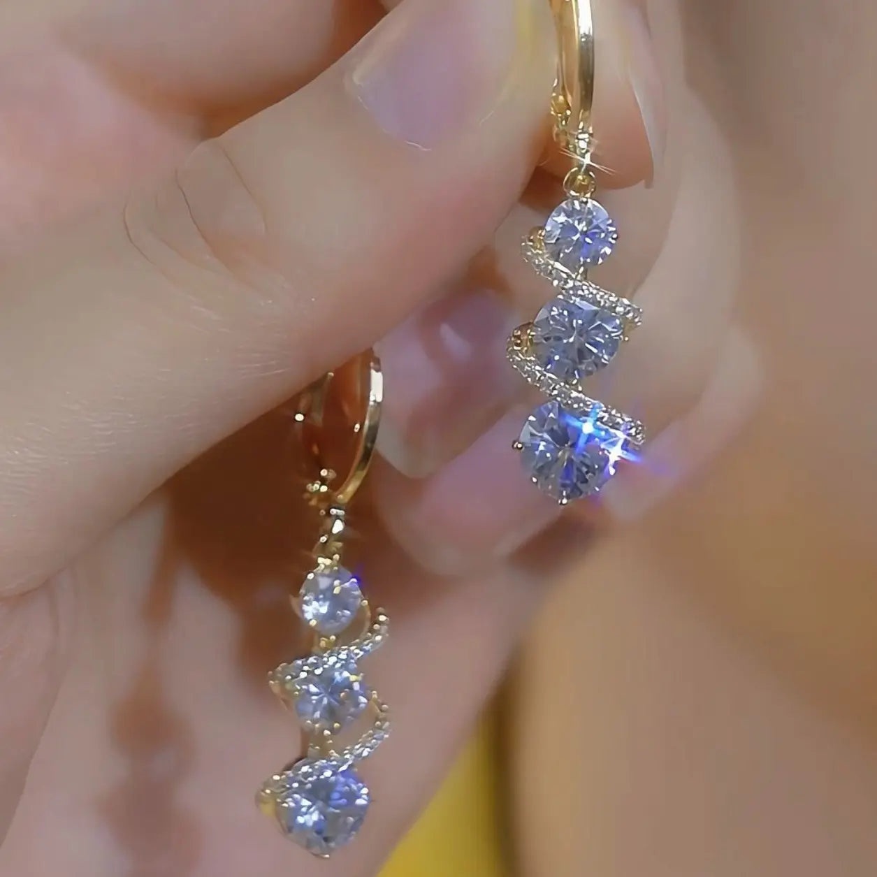 Lisizen Hot Selling New European and American Luxury Fashion Versatile Zircon Earrings Classic Temperament High-End Long Tassel Earrings for Women DZEH5444