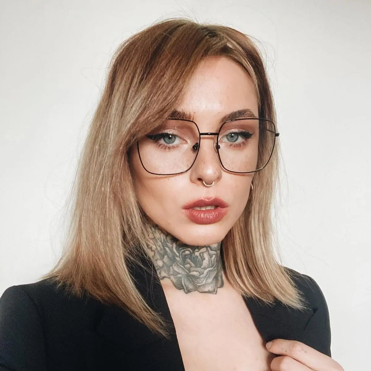 「Tijn-Original-Sterre」Ultra-Thin Square Glasses for Women Extremely Lightweight Metallic Frame for Male Female Eyeglasses